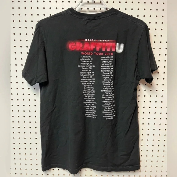 Keith Urban Graffiti U World Tour 2018 Shirt size medium - Picture 2 of 3